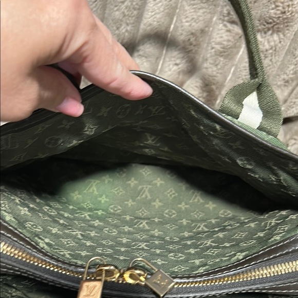 Louis Vuitton Green Satchel with Quilted Design/with Wallet - Picture 6 of 16